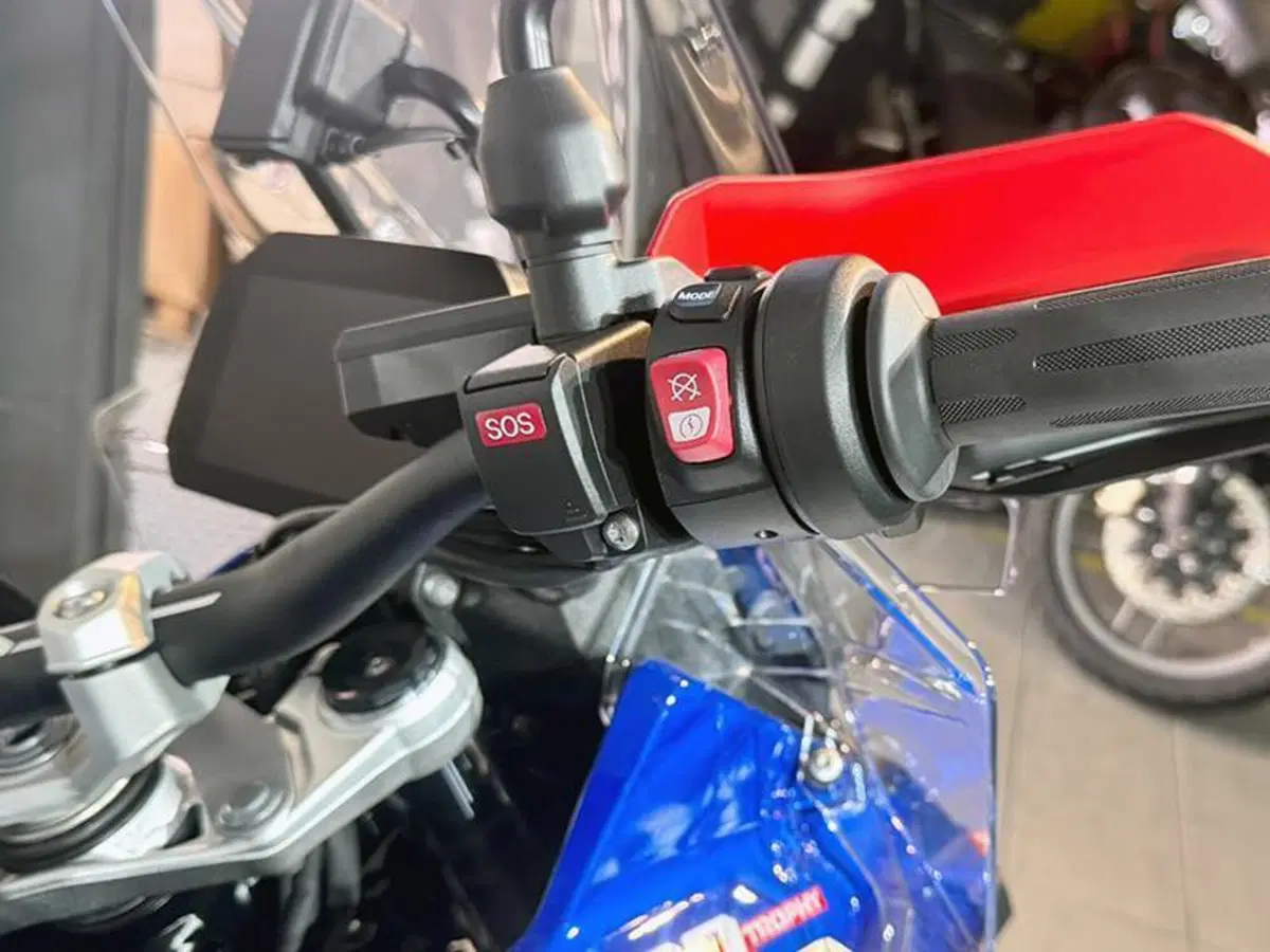 Bmw R 1300 GS Adventure (2025 - 26) (4)