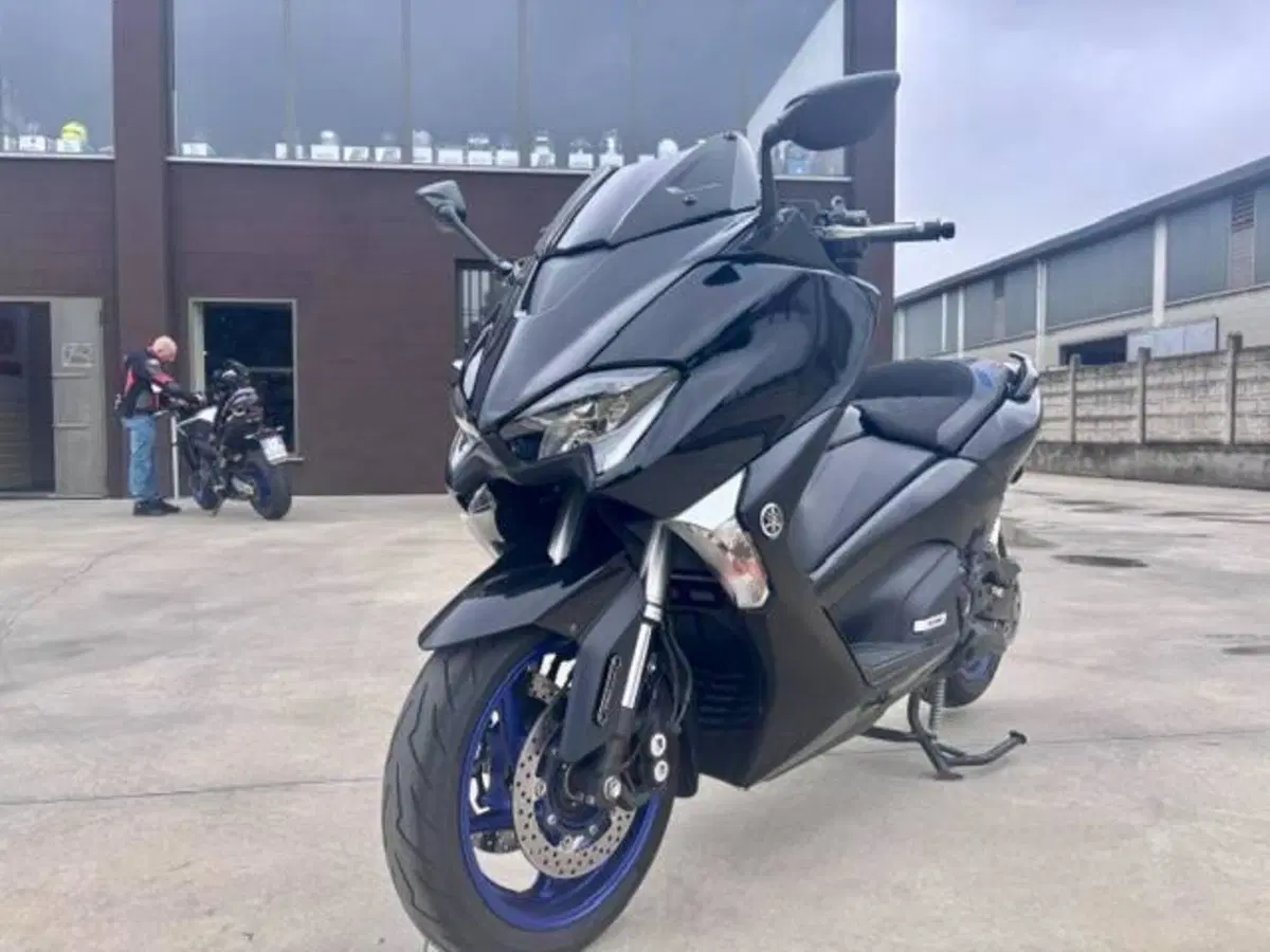 Yamaha T-Max 530 (2017 - 19) (2)