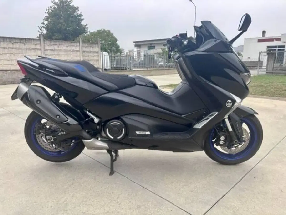 Yamaha T-Max 530 (2017 - 19) (5)
