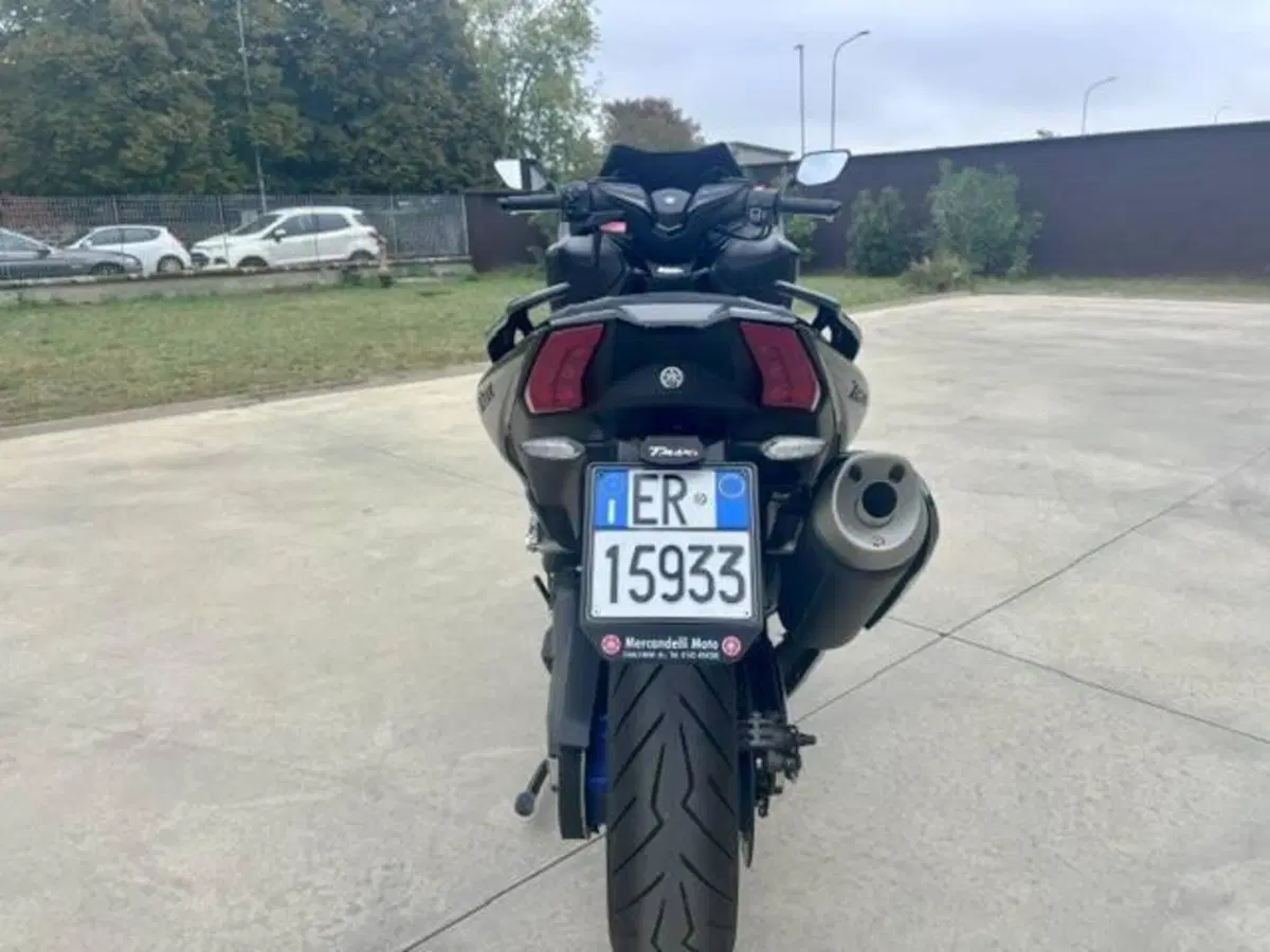 Yamaha T-Max 530 (2017 - 19) (7)