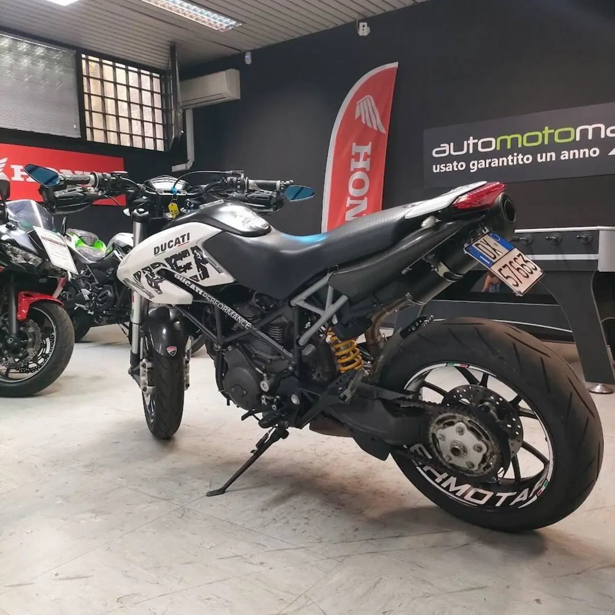 Ducati Hypermotard 796 (2012) (5)