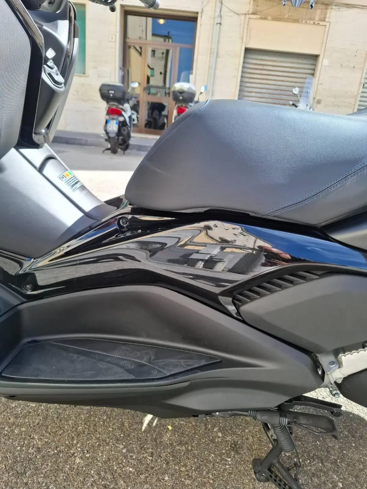 Yamaha X-Max 300 (2025 - 26) (4)