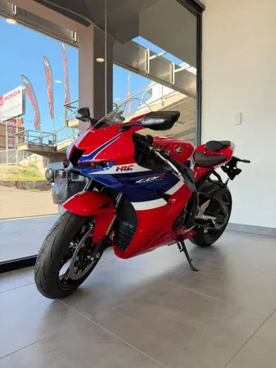 Honda CBR 1000 RR-R Fireblade (2024 - 26) nuova