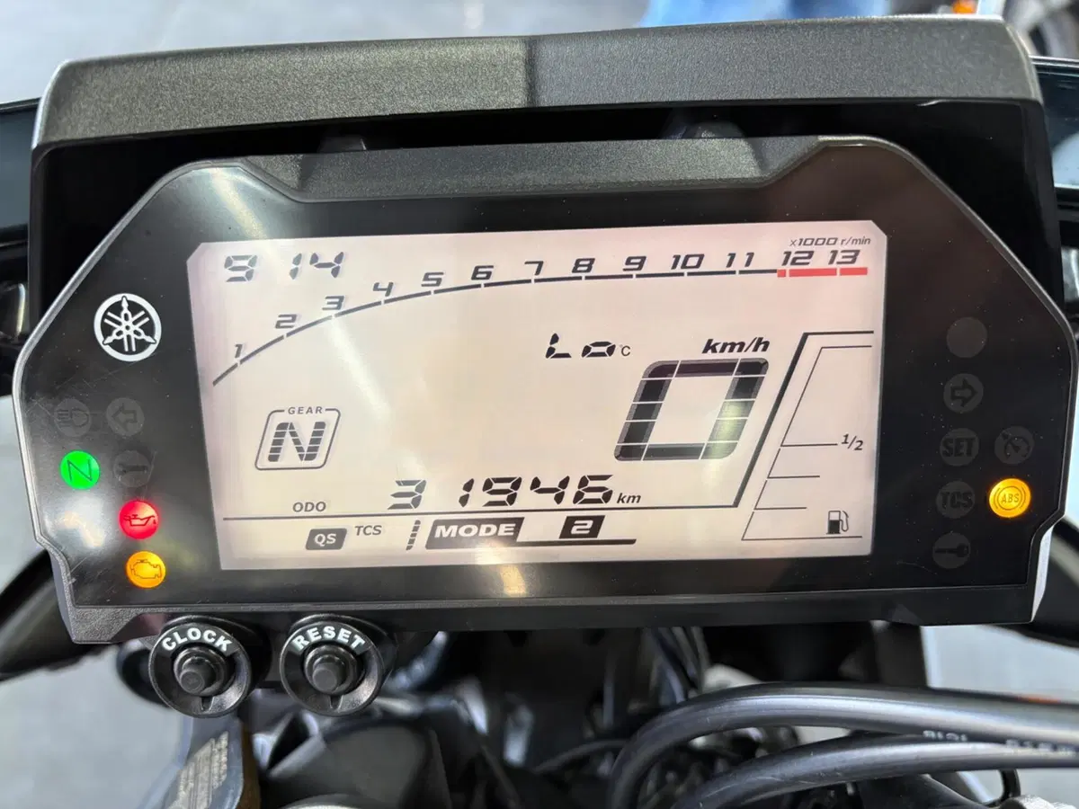 Yamaha MT-10 (2017 - 20) (7)