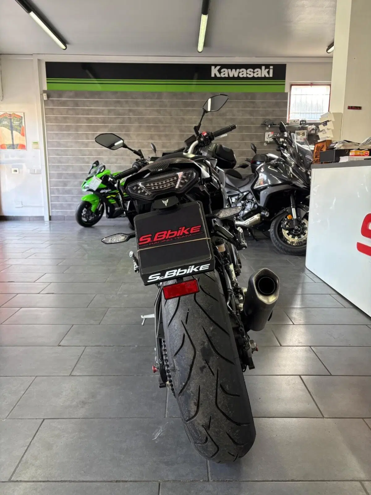 Yamaha MT-10 (2017 - 20) (4)