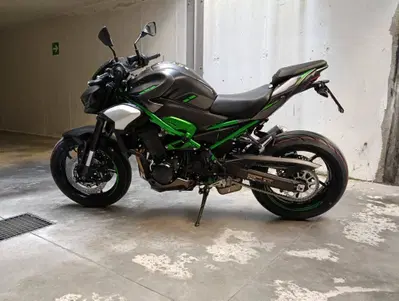 Kawasaki Z 900 (2025 - 26) usata