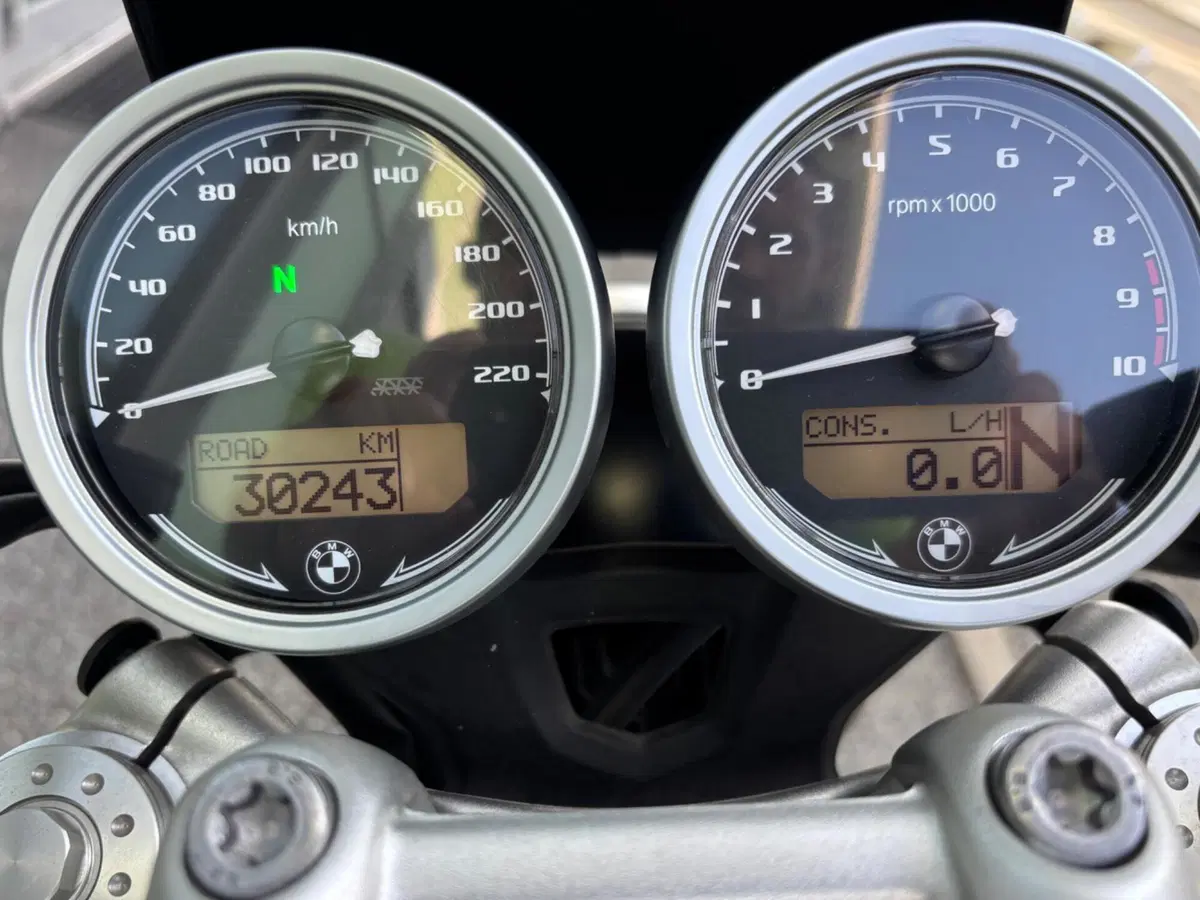 Bmw R nineT Pure (2021 - 24) (6)