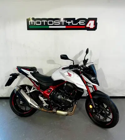 Honda CB 750 Hornet (2023 - 24) usata