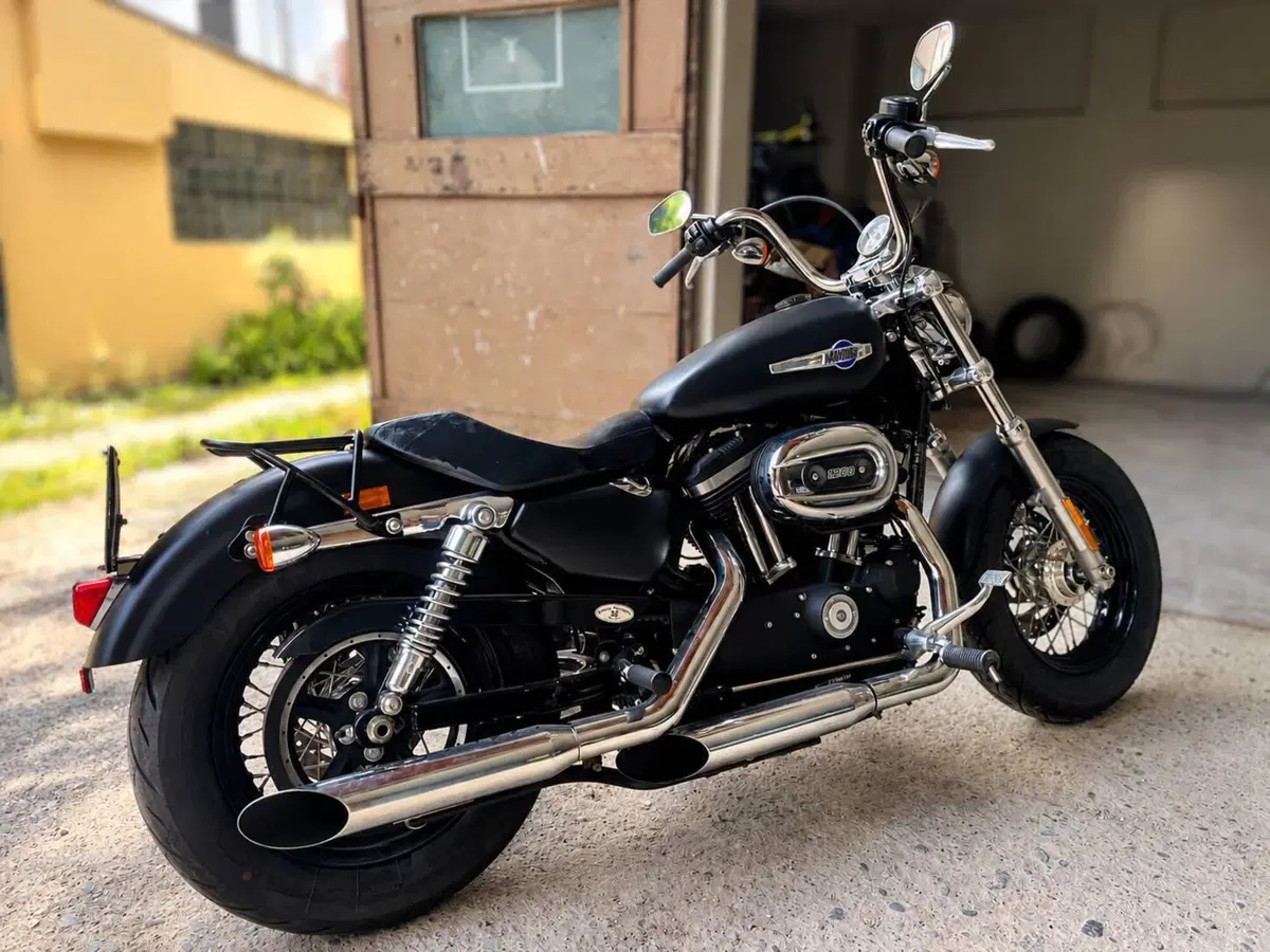 Harley-Davidson 1200 Custom CB (2013 - 17) - XL 1200CB (2)