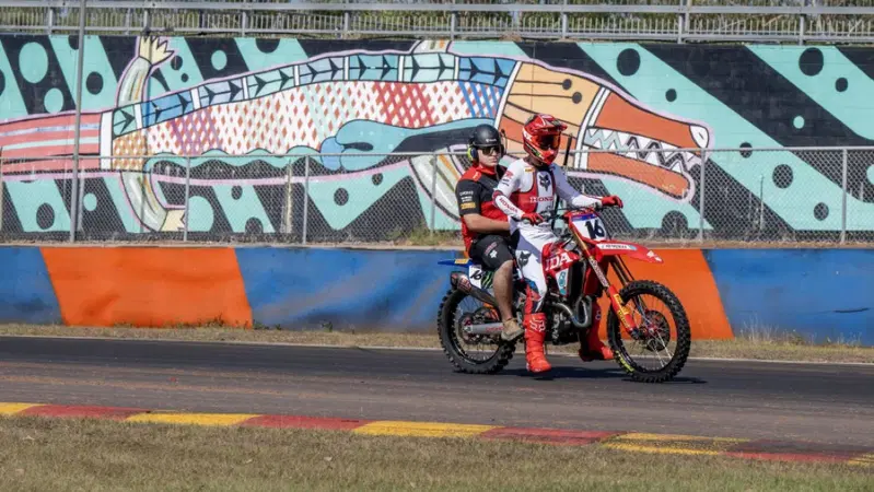 MXGP 2026 rd.18 QUALIFYING RACE – Darwin: il “dispetto” di Tom, e il controllo di Guillem [VIDEO]