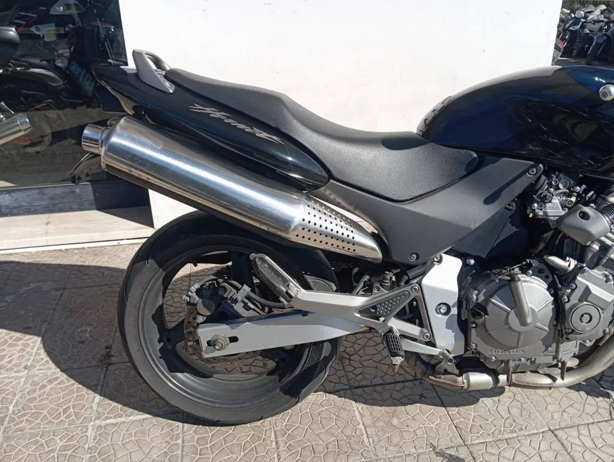 Honda Hornet 600 (2000 - 02) (4)