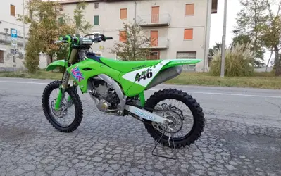 Kawasaki KX250 (2025) usata