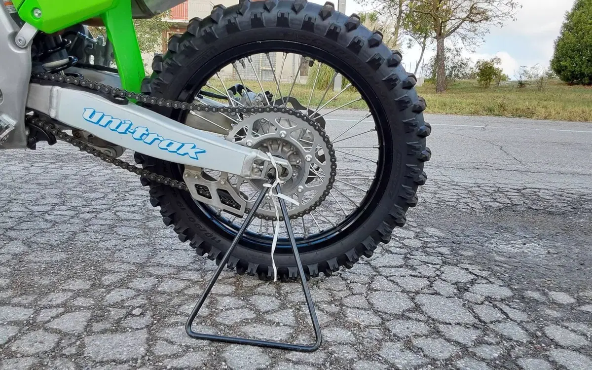 Kawasaki KX250 (2025) (2)