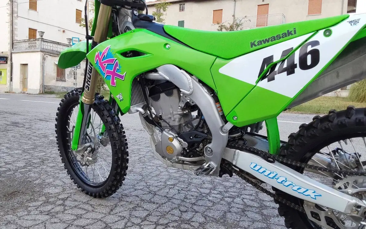Kawasaki KX250 (2025) (3)