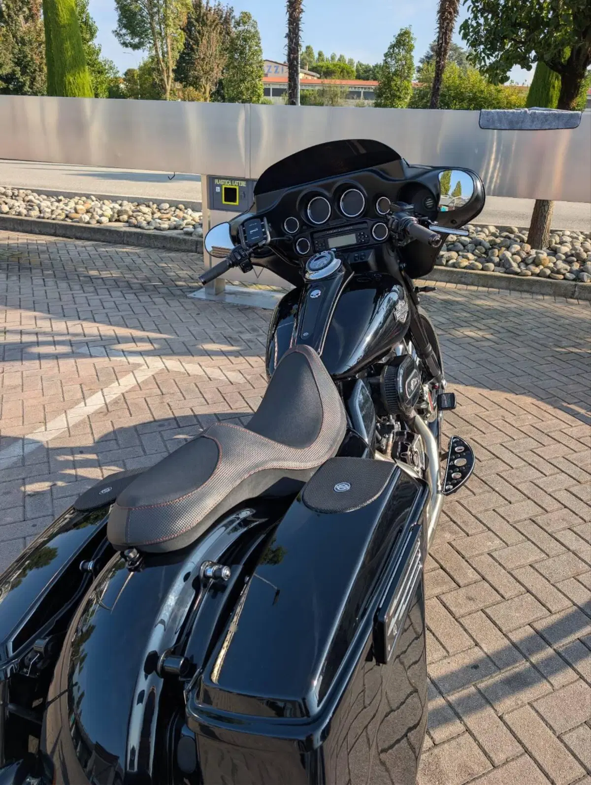 Harley-Davidson 1584 Street Glide (2008 - 10) - FLHX (8)