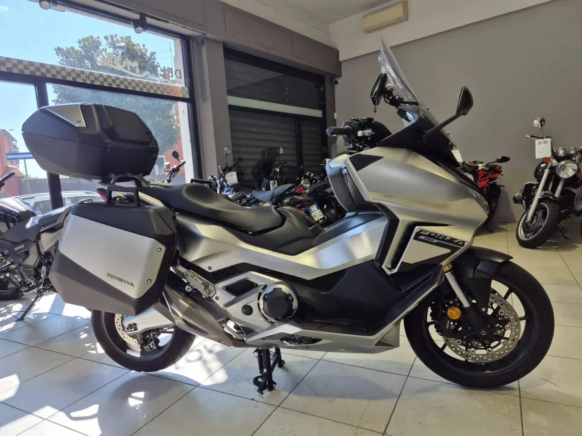 Honda Forza 750 DCT Travel (2021 - 24)