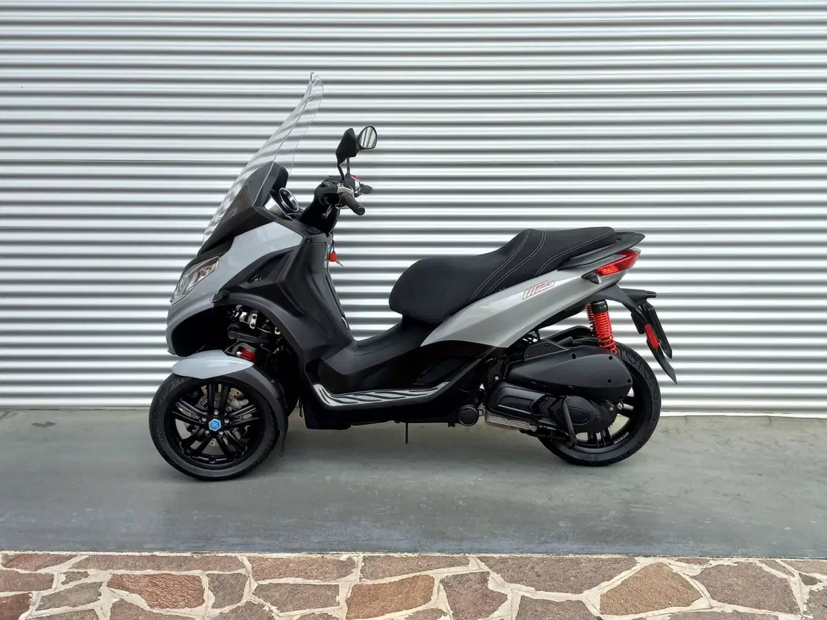 Piaggio Mp3 300 Hpe Sport (2019 - 20) (4)