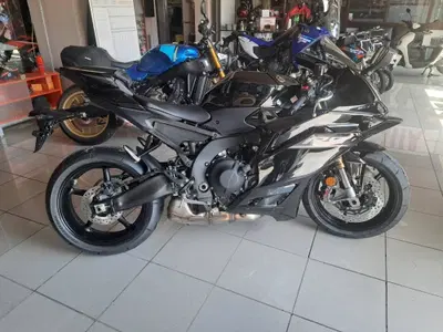 Yamaha YZF R9 (2025 - 26) nuova