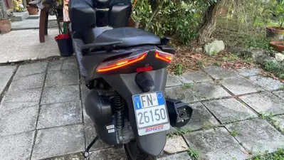 Zontes ZT350-E (2023 - 25) usata