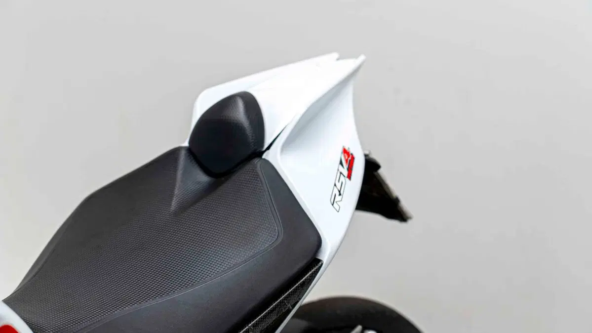 Aprilia RSV4 RR APRC ABS (2011 - 15) (5)