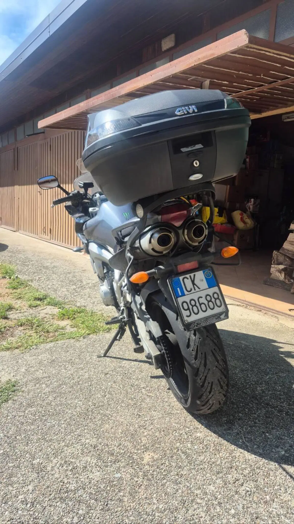 Yamaha FZ6 Fazer (2004 - 07) (3)