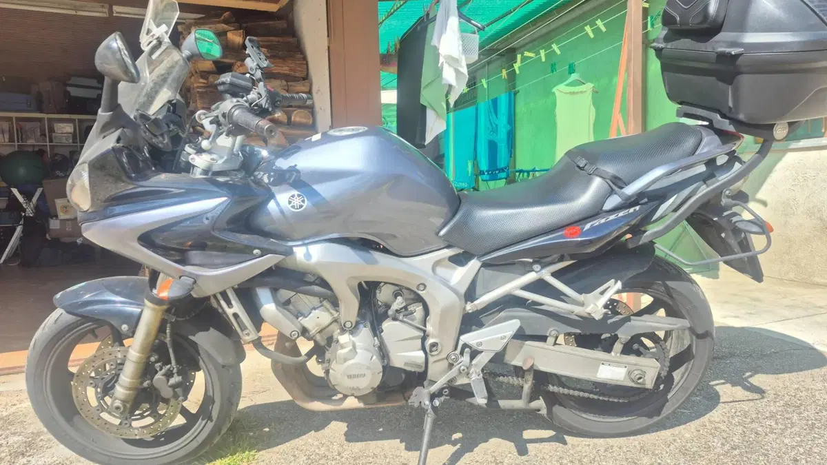 Yamaha FZ6 Fazer (2004 - 07) (5)