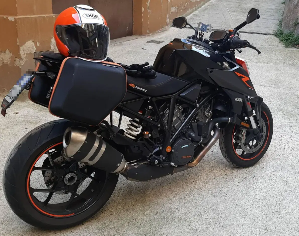 KTM 1290 Super Duke R (2019)