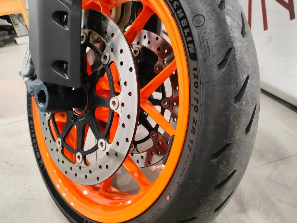 KTM 890 Duke (2021 - 23) (6)
