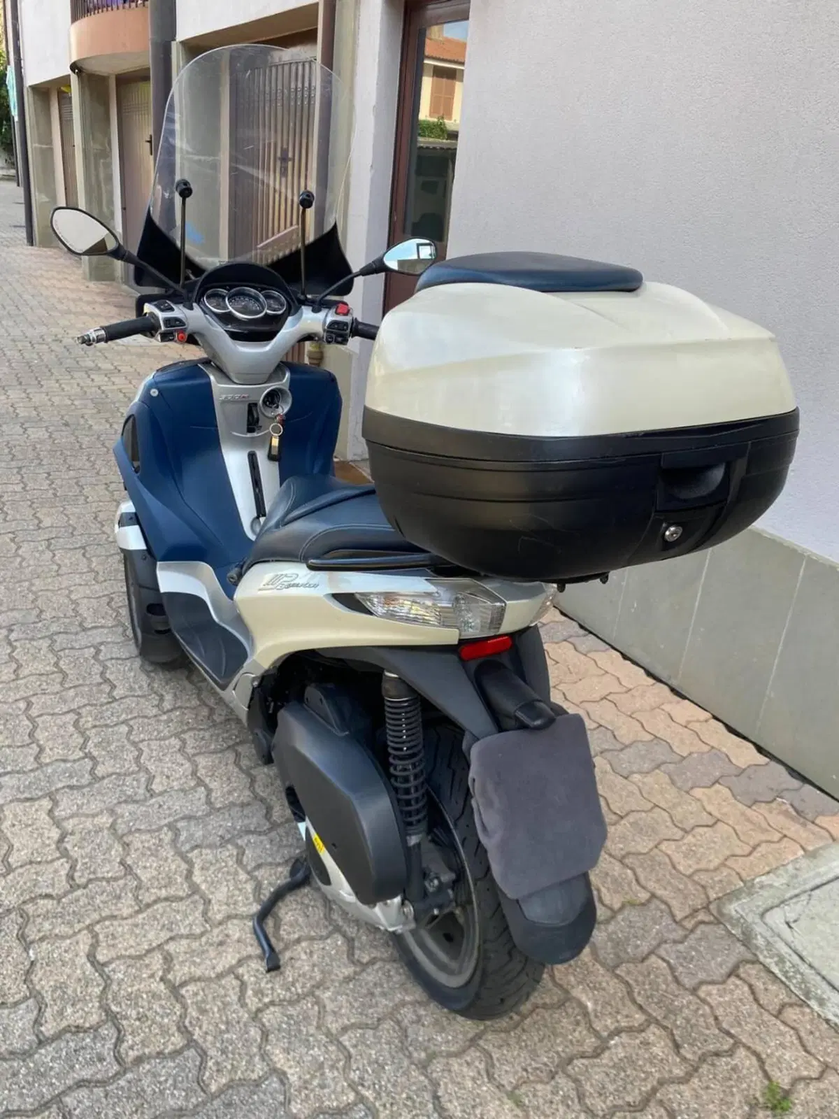 Piaggio Mp3 300 ie Yourban ERL (2011 - 17) (4)