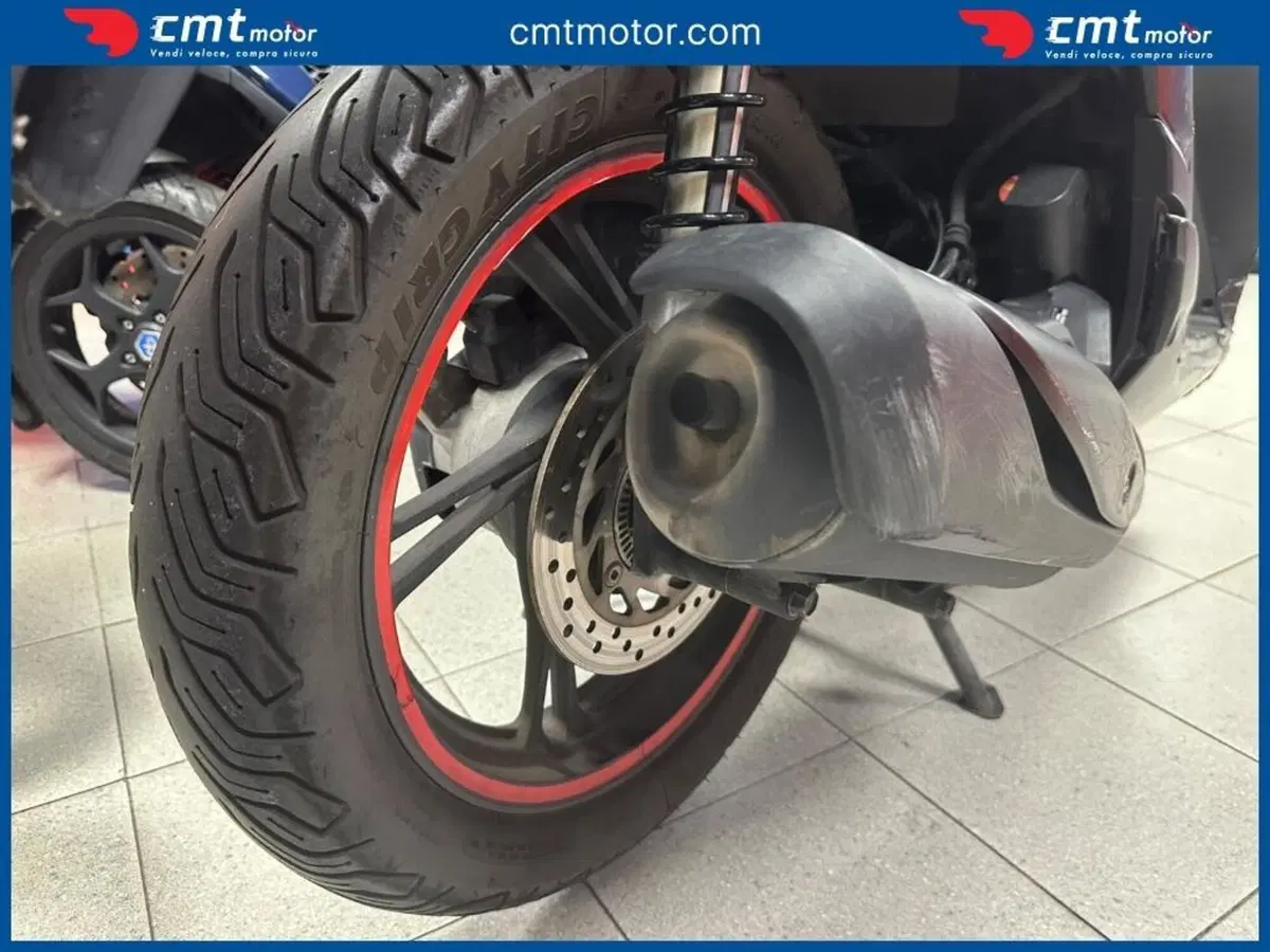 Honda SH 125i Sport (2024 - 25) (6)