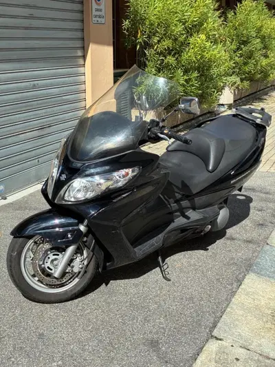 Suzuki Burgman AN 400 (2008 - 13) usata
