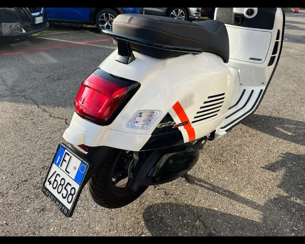 Vespa GTS 300 Super Sport (2023 - 24) (11)