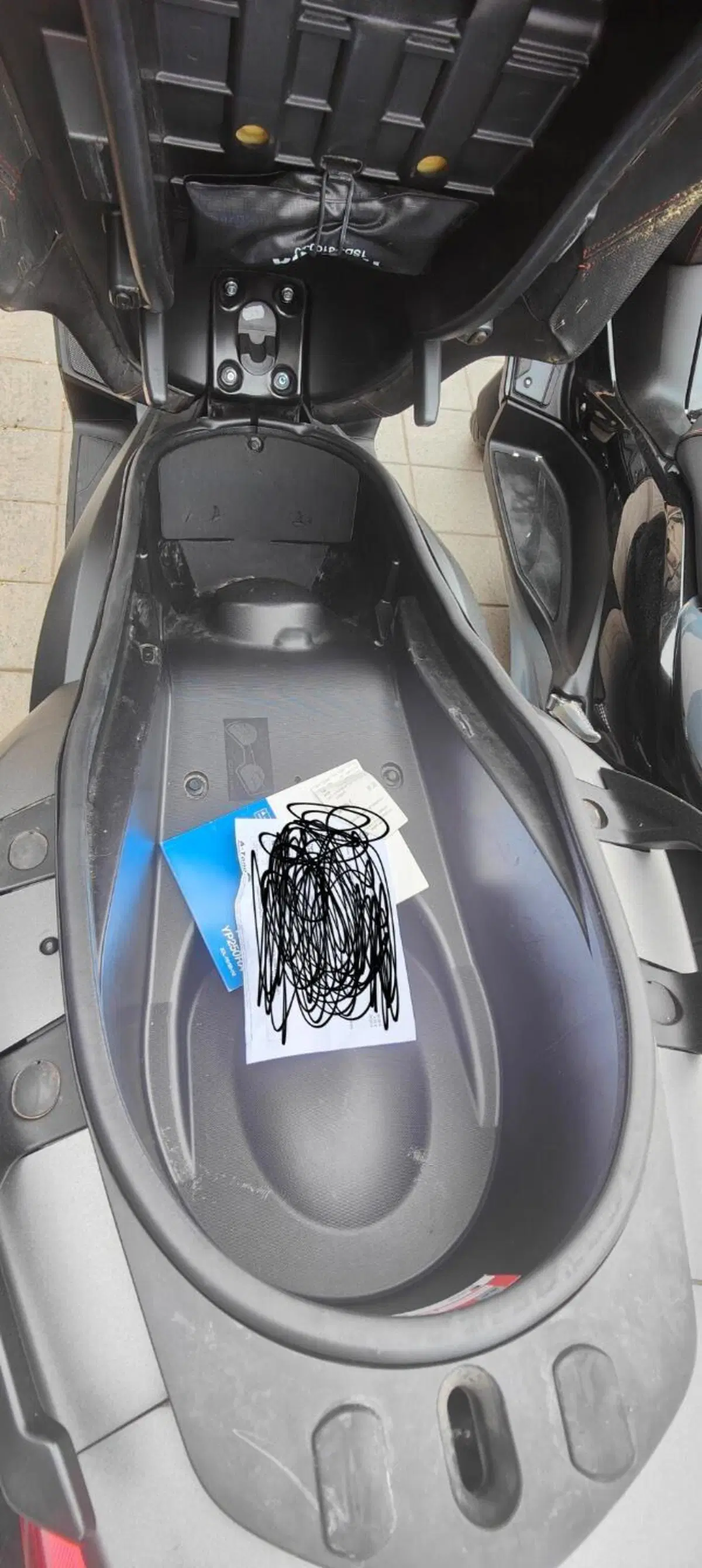 Yamaha X-Max 250 (2014 - 16) (3)