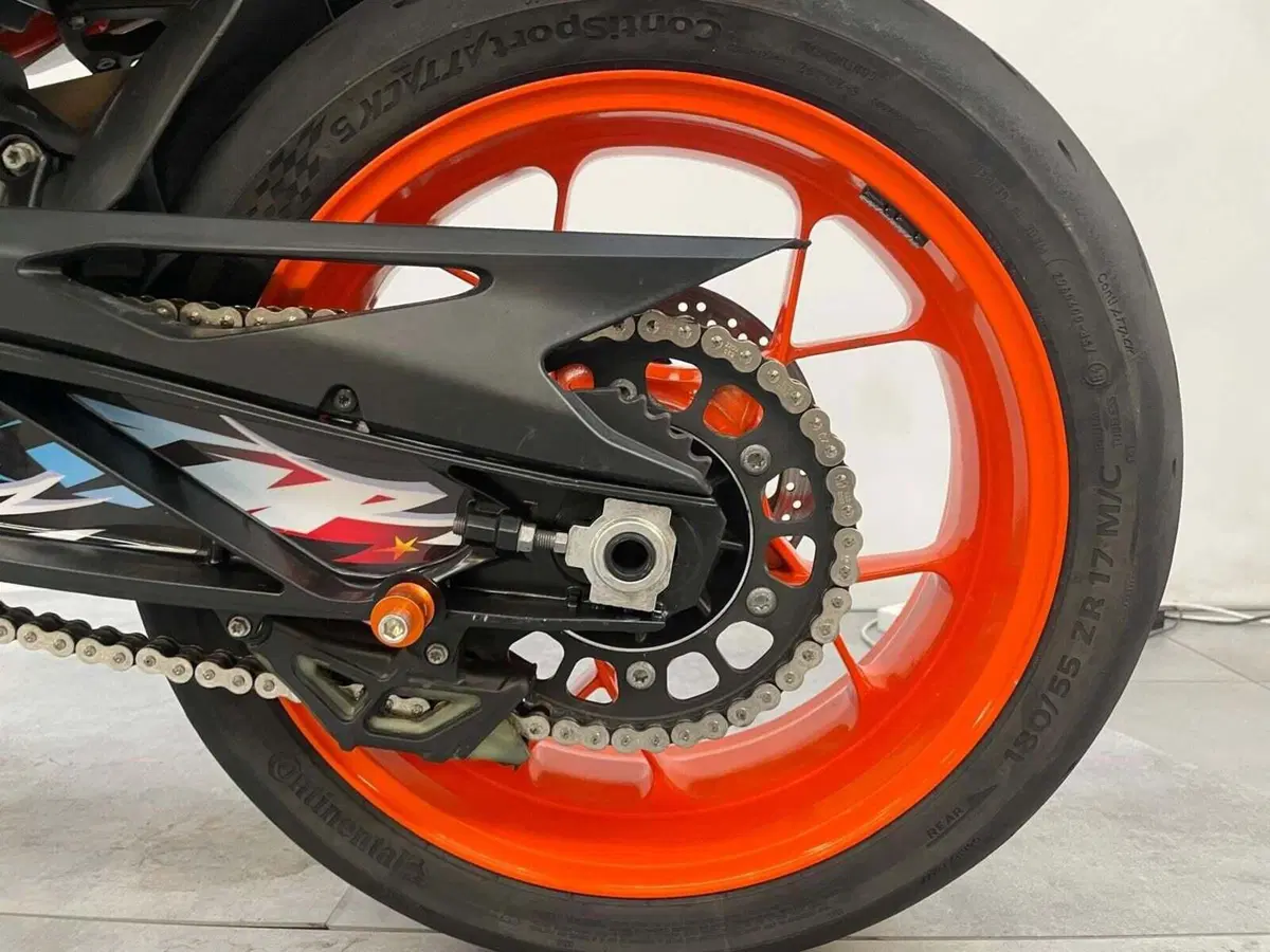 KTM 890 SMT (2023 - 25) (14)