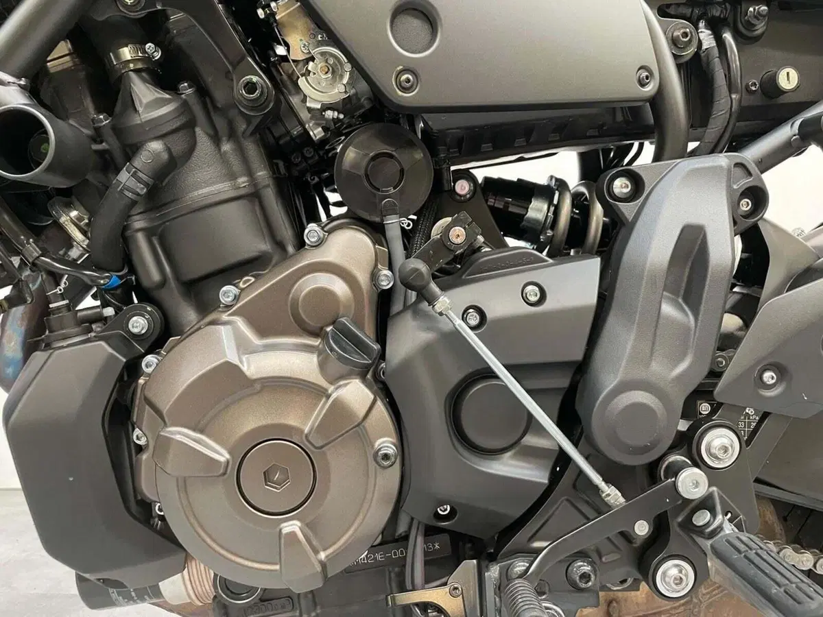 Yamaha XSR 700 (2022 - 26) (14)