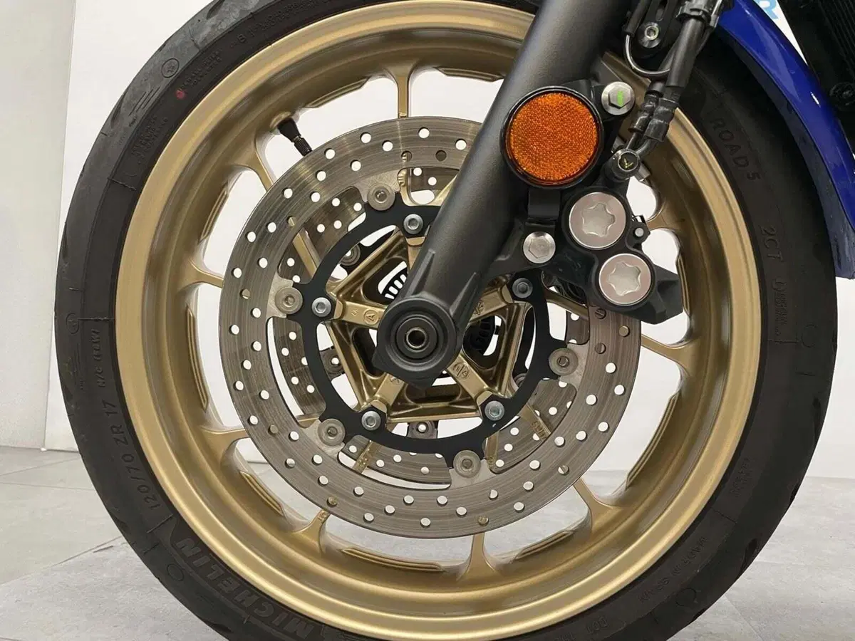 Yamaha XSR 700 (2022 - 26) (15)
