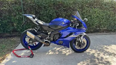 Yamaha YZF R6 (2017 - 20) usata