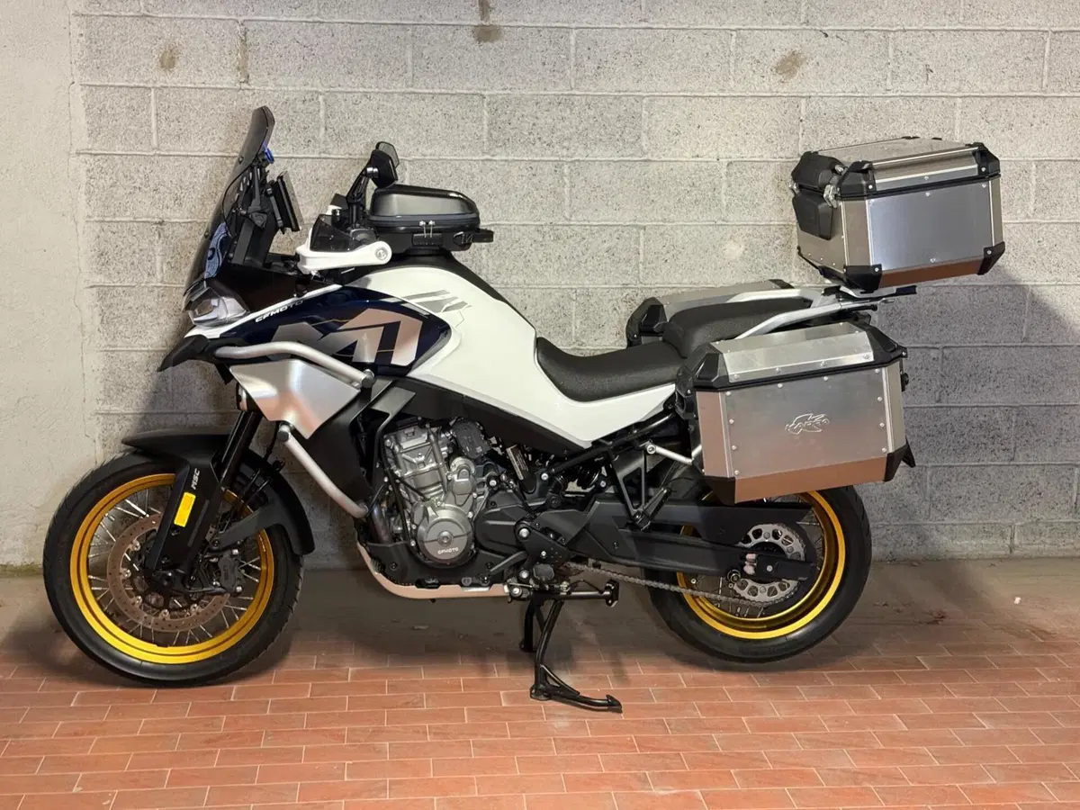 CFMOTO 800MT Explore (2023 - 26)