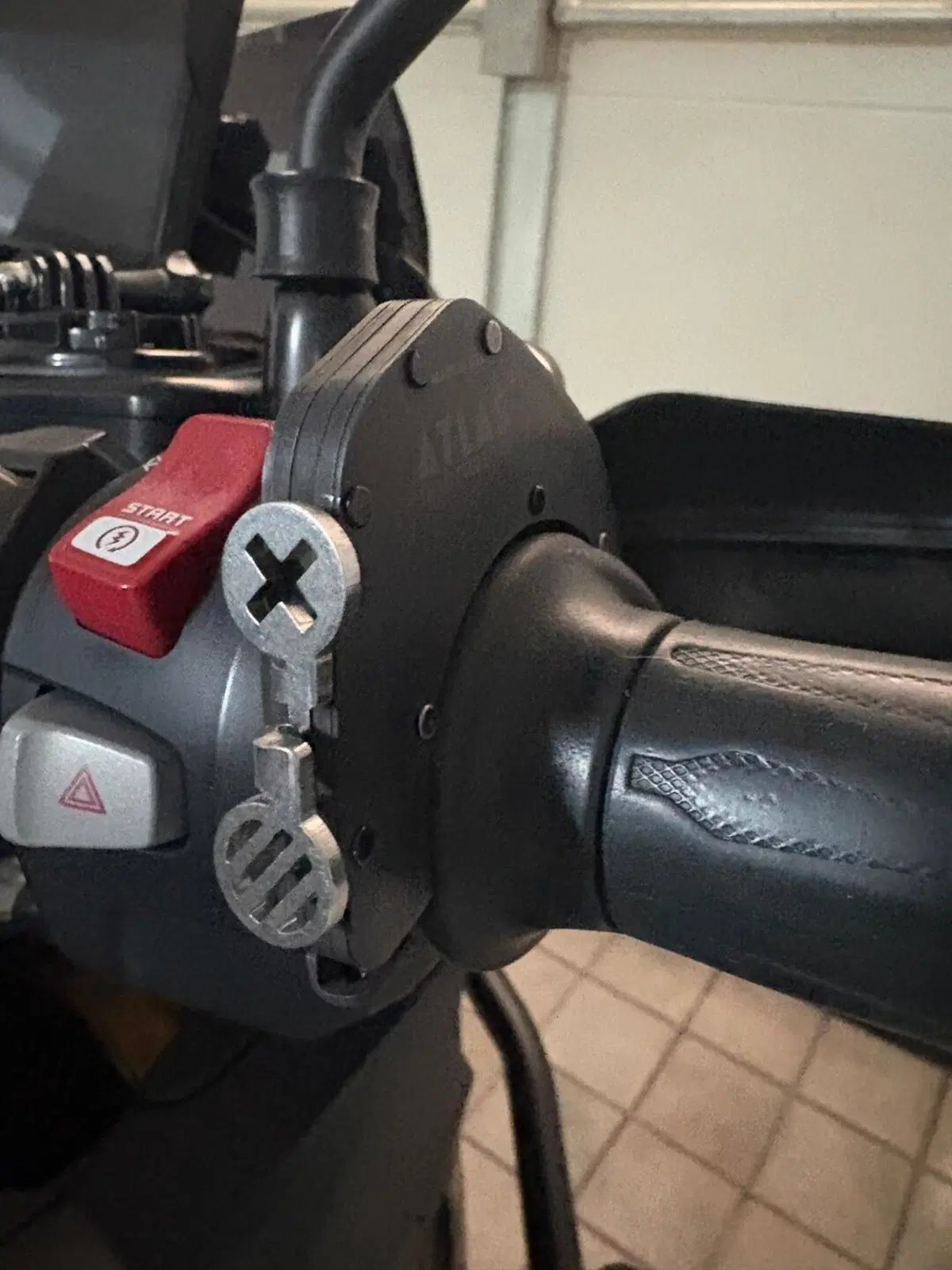Honda Africa Twin CRF 1000L ABS (2016 - 17) (10)