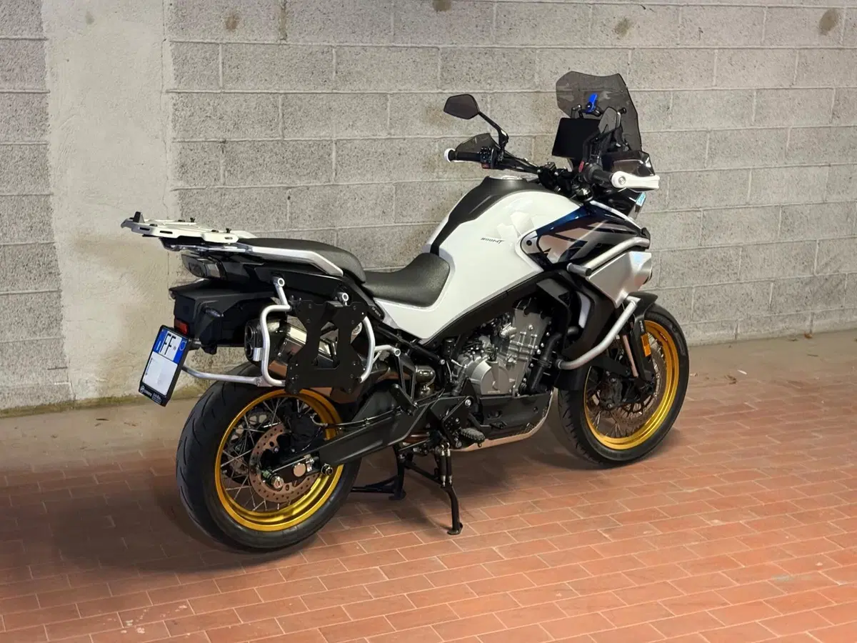 CFMOTO 800MT Explore (2023 - 26) (8)
