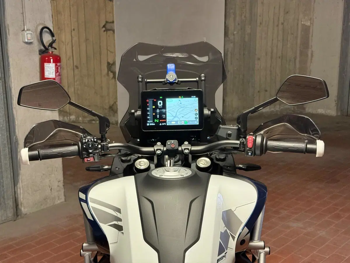 CFMOTO 800MT Explore (2023 - 26) (9)
