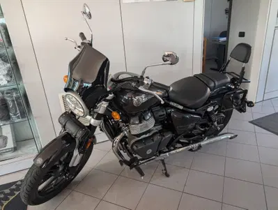 Royal Enfield Super Meteor 650 (2023 - 26) usata