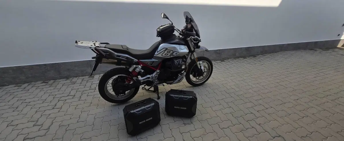 Moto Guzzi V85 TT (2024 - 26)