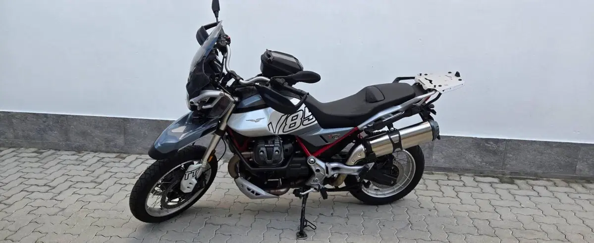 Moto Guzzi V85 TT (2024 - 26) (2)