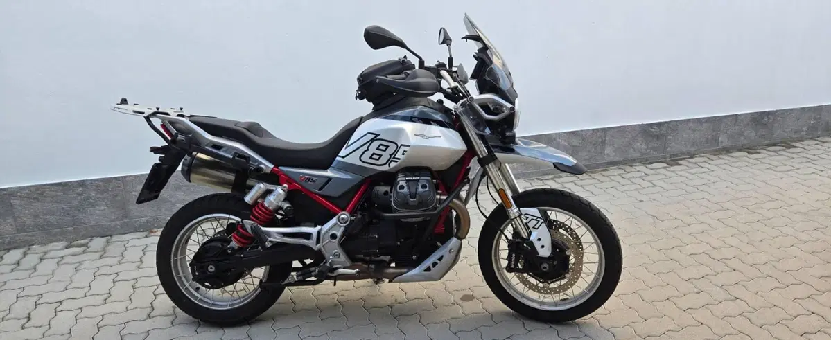Moto Guzzi V85 TT (2024 - 26) (3)