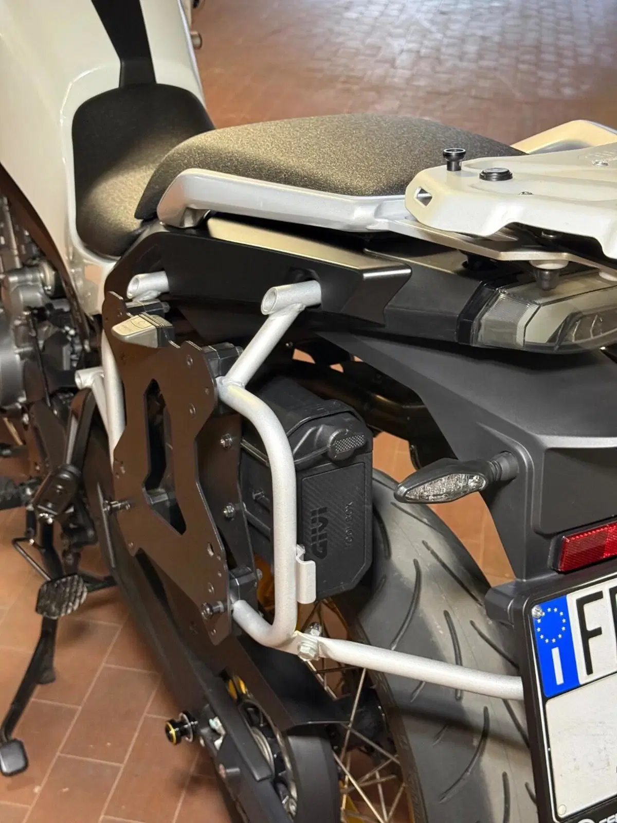 CFMOTO 800MT Explore (2023 - 26) (19)