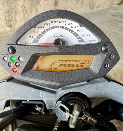Kawasaki ER-6N (2009 - 11) usata