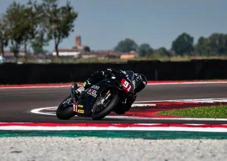 Dunlop CIV 2026, Cremona. Gara 1: Bernardi trionfa in Superbike, Antonelli vola in Supersport [RISULTATI]