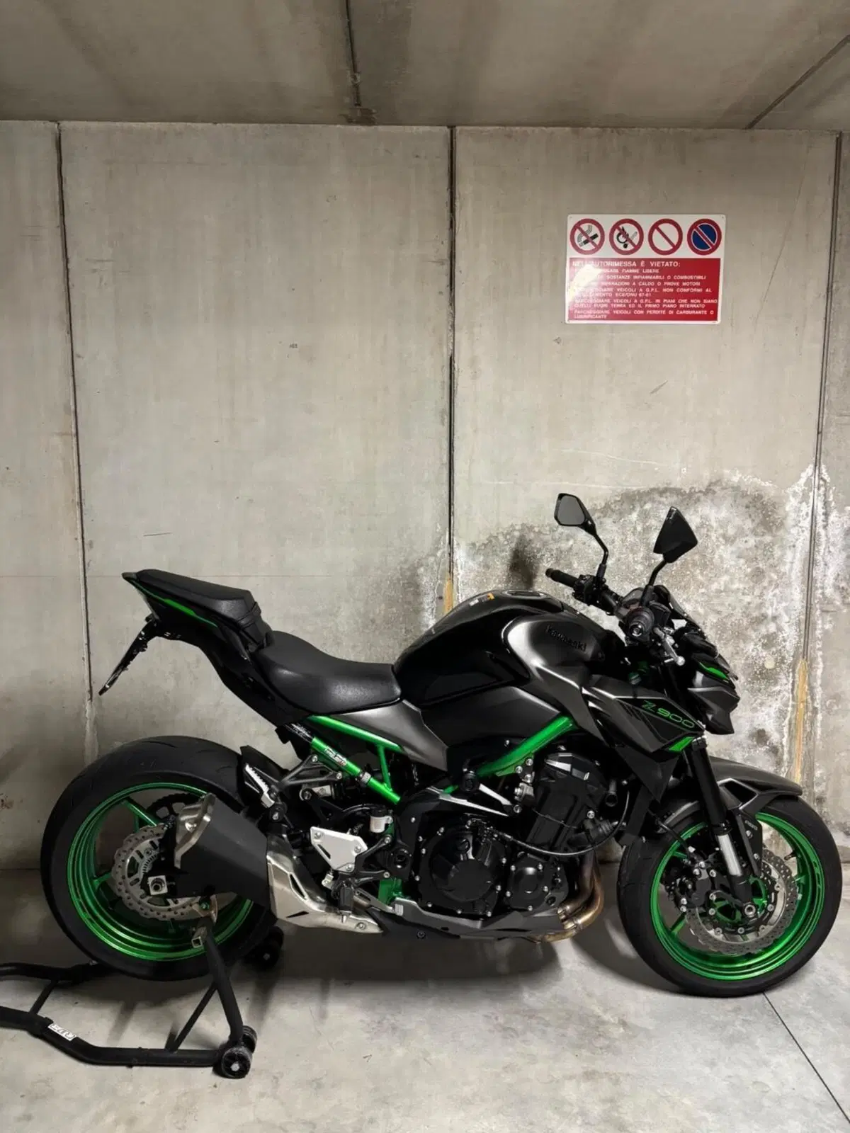 Kawasaki Z 900 (2021 - 24)