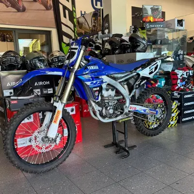 Yamaha YZ 250 F (2015) usata